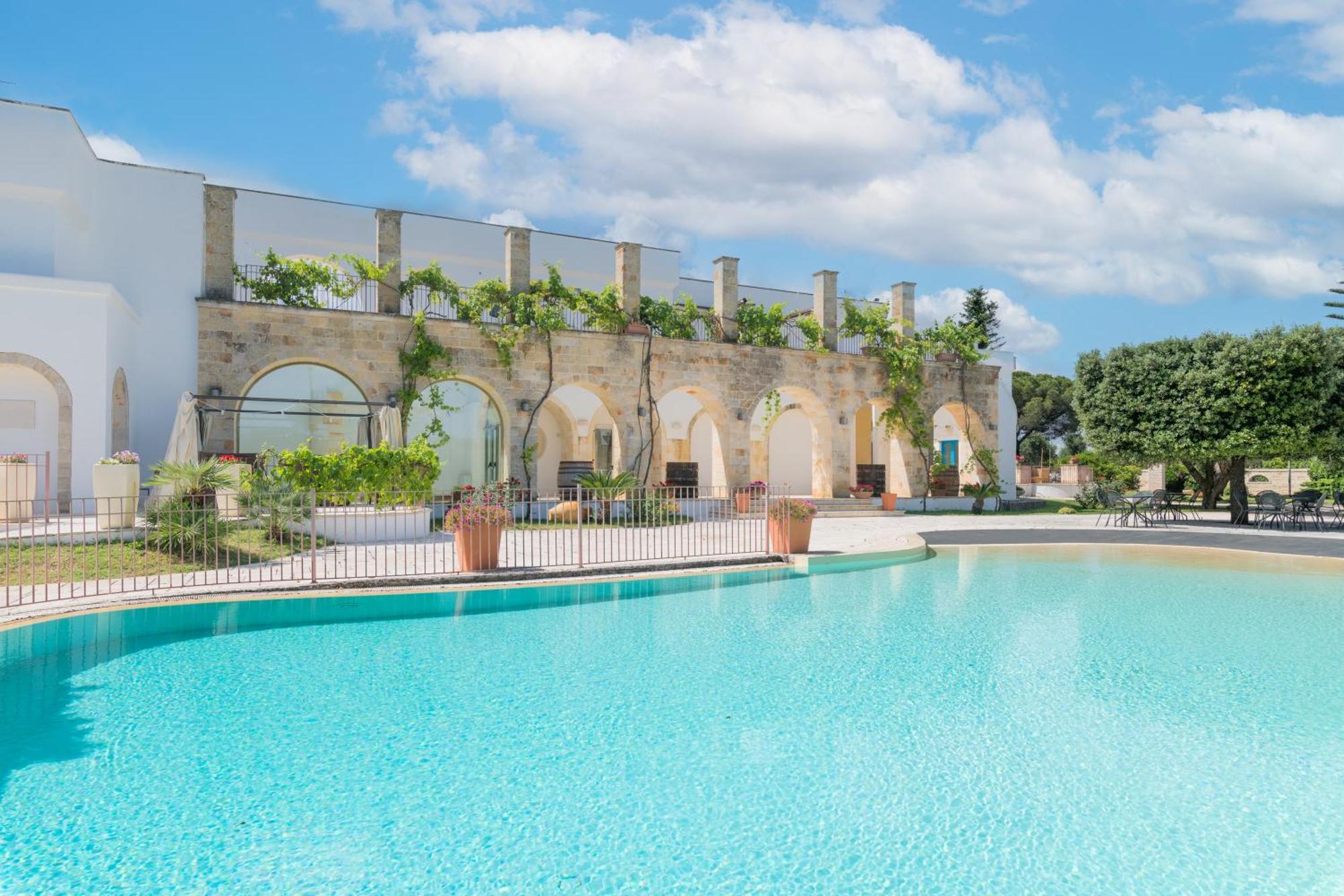 Relais Porta Del Sud Hotel Ostuni Buitenkant foto