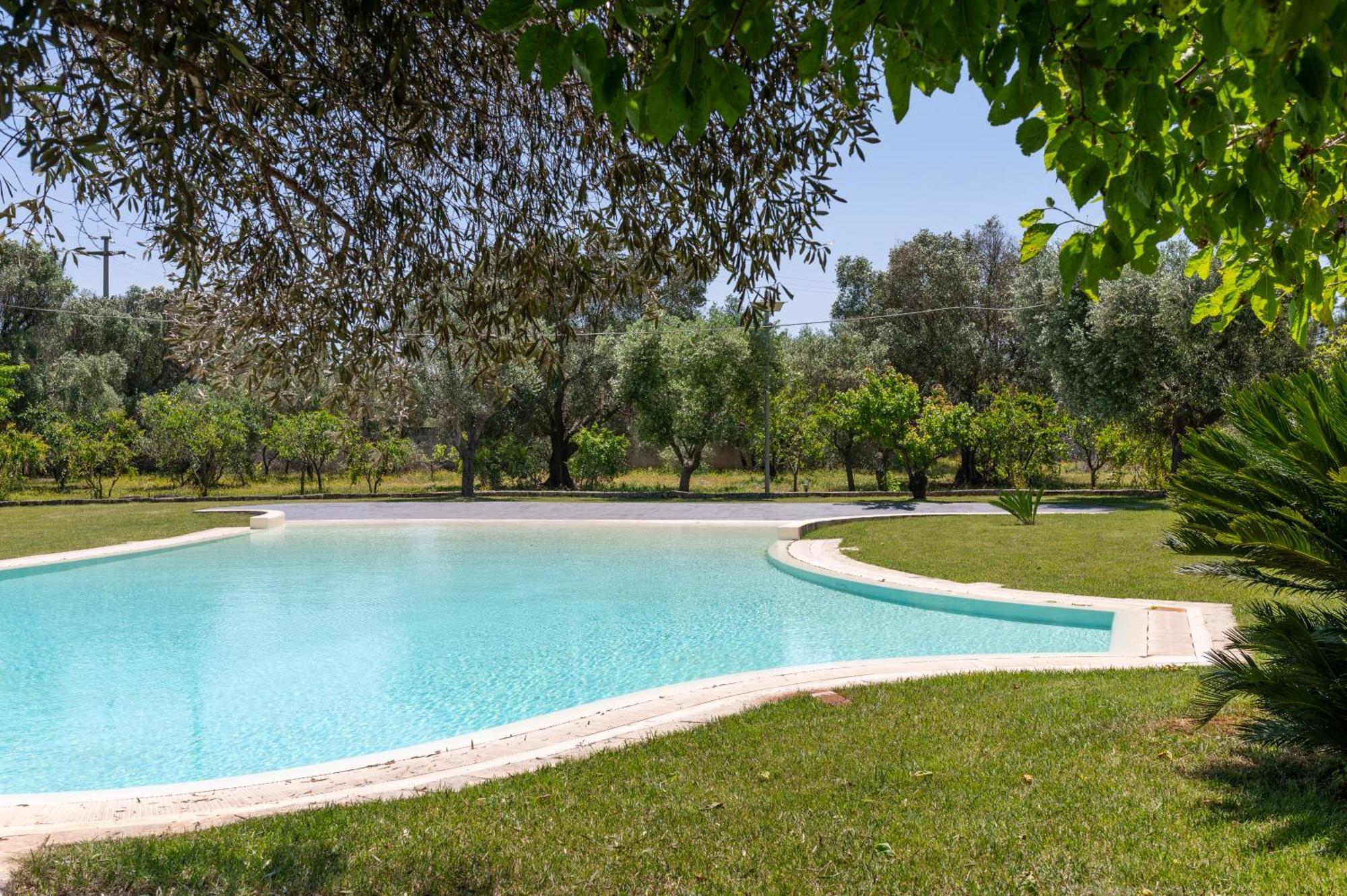 Relais Porta Del Sud Hotel Ostuni Buitenkant foto